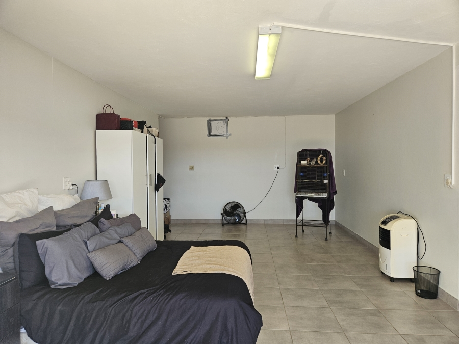 9 Bedroom Property for Sale in Ferreira Town Eastern Cape